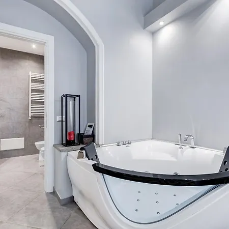 Maison Degli Artisti بيت ضيافة 4*